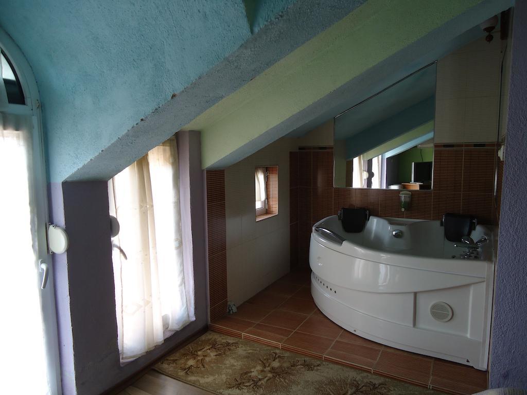 Dionis Hotel Petrich  Zimmer foto